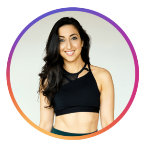 Picture of Maya, smiling, in an Instagram style circle