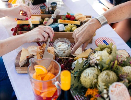 How to Eat Balanced During Social Occasions